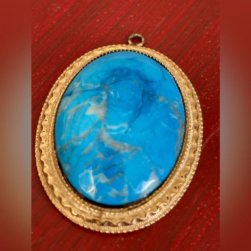 Vintage blue‎ veined cabochon pendant set in gold tone rhodium-gift for her